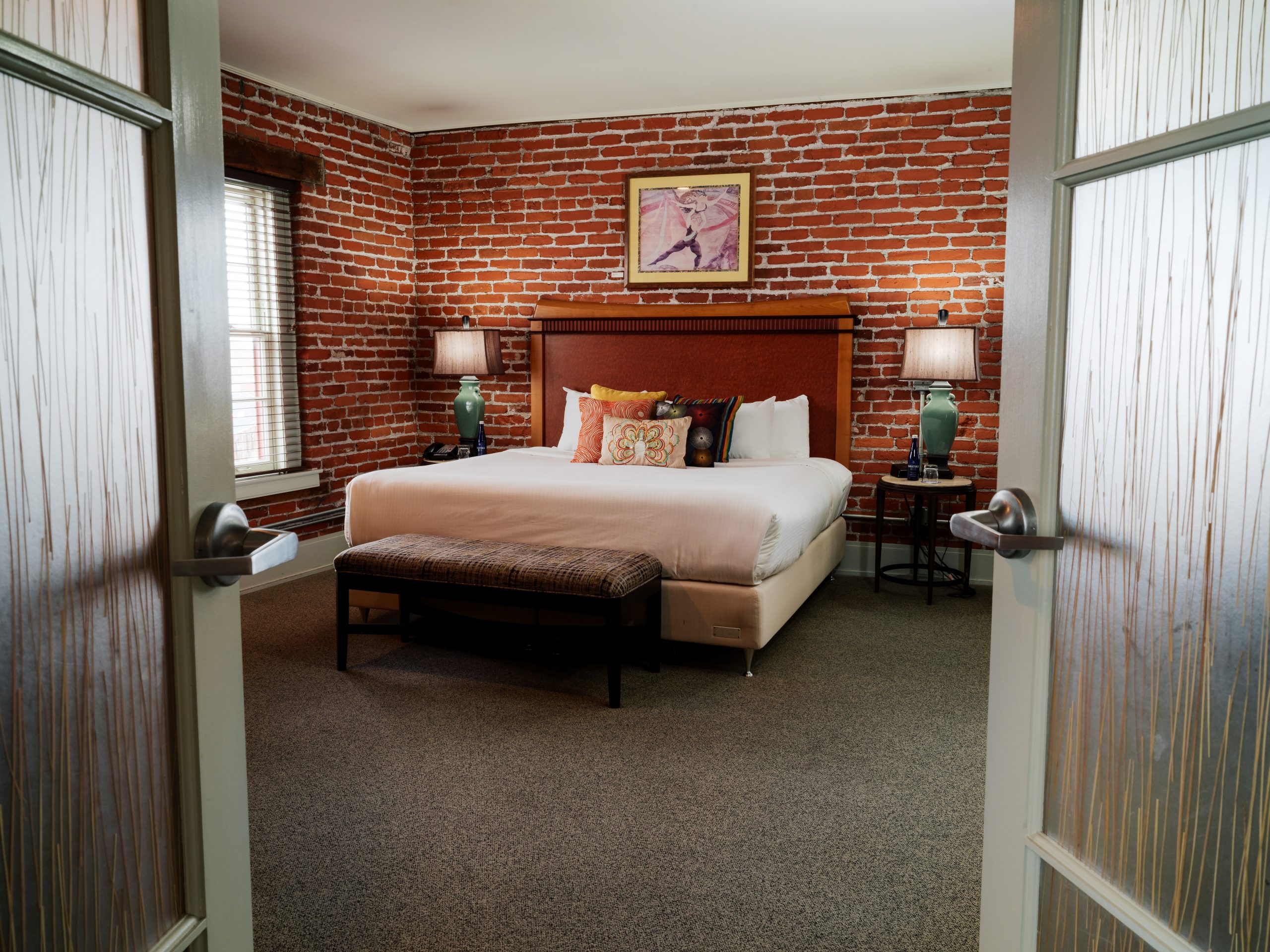 bedroom suite